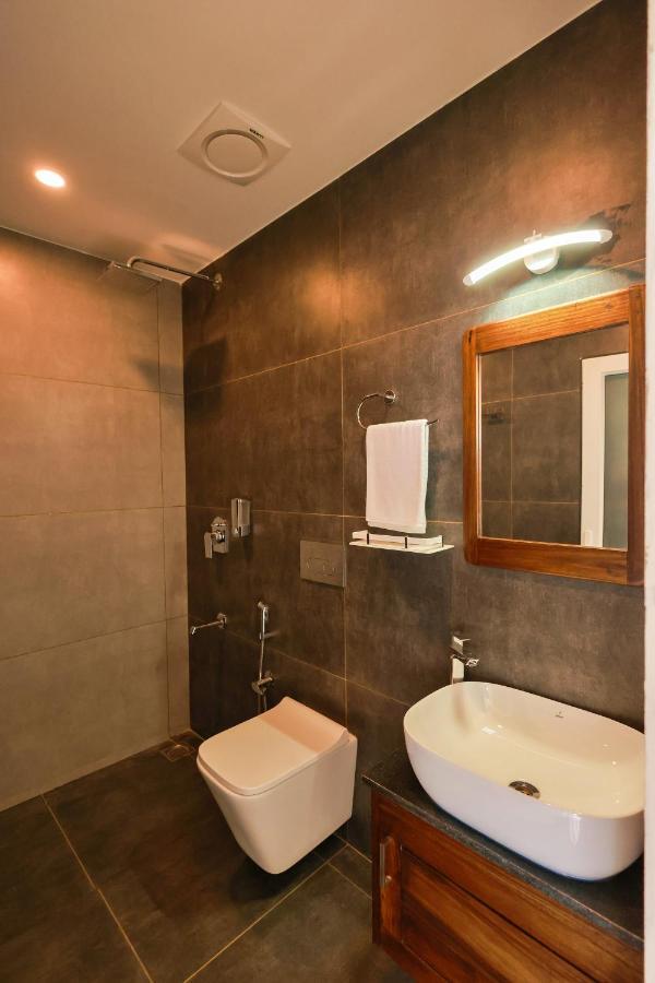 The Windy Mist Resort Munnar Chinnakanal Exteriör bild